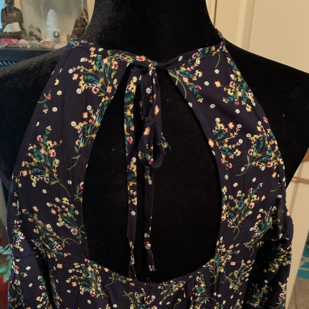 Chances R Pretty floral cold shoulder dress